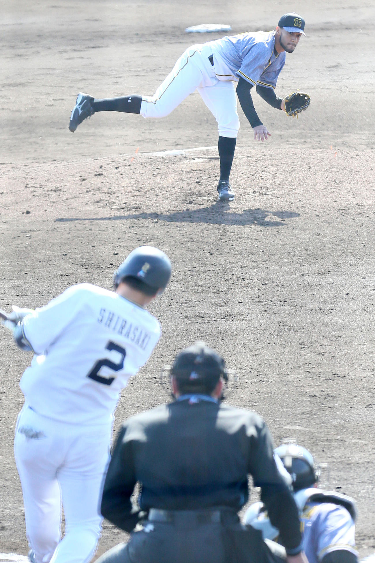 2軍練習試合オリックス対阪神で6回3番手で登板し好投するスアレス（撮影・上山淳一）