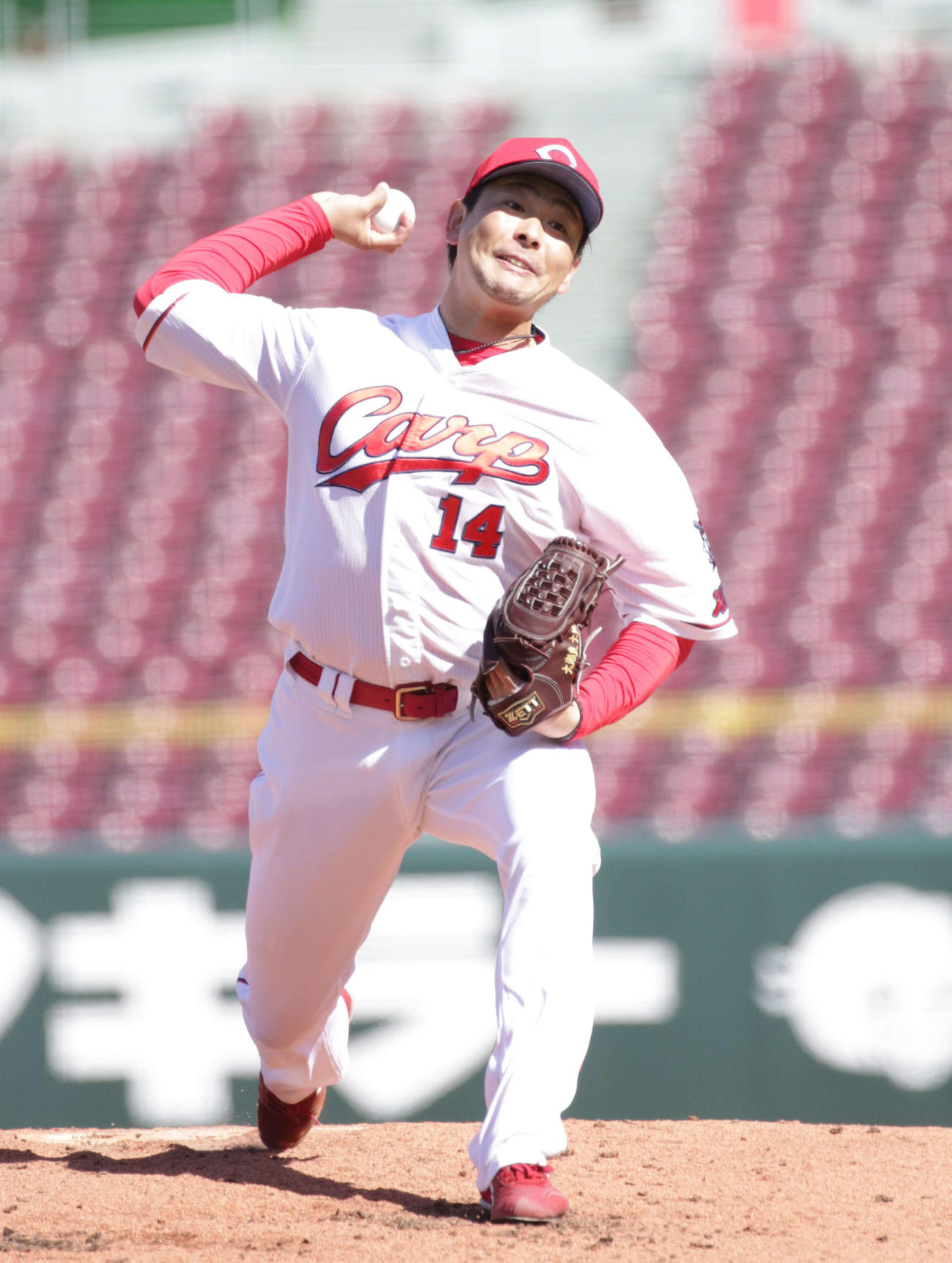 広島対中日　7回4失点の広島先発大瀬良（撮影・加藤孝規）