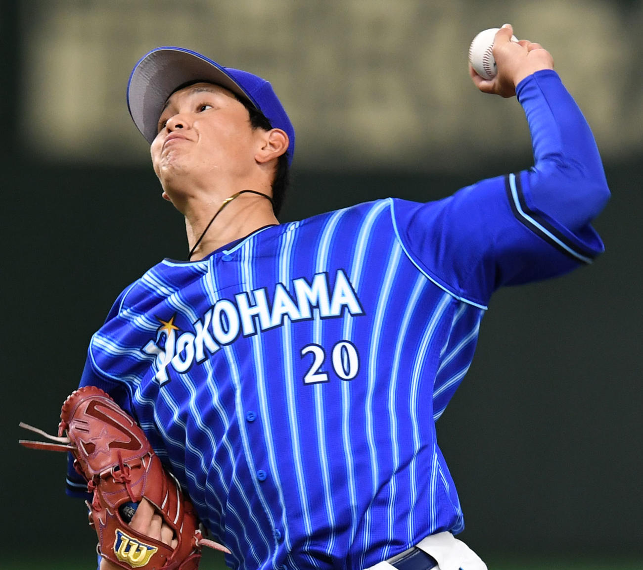 巨人対DeNA　力投するDeNA先発の坂本（撮影・横山健太）