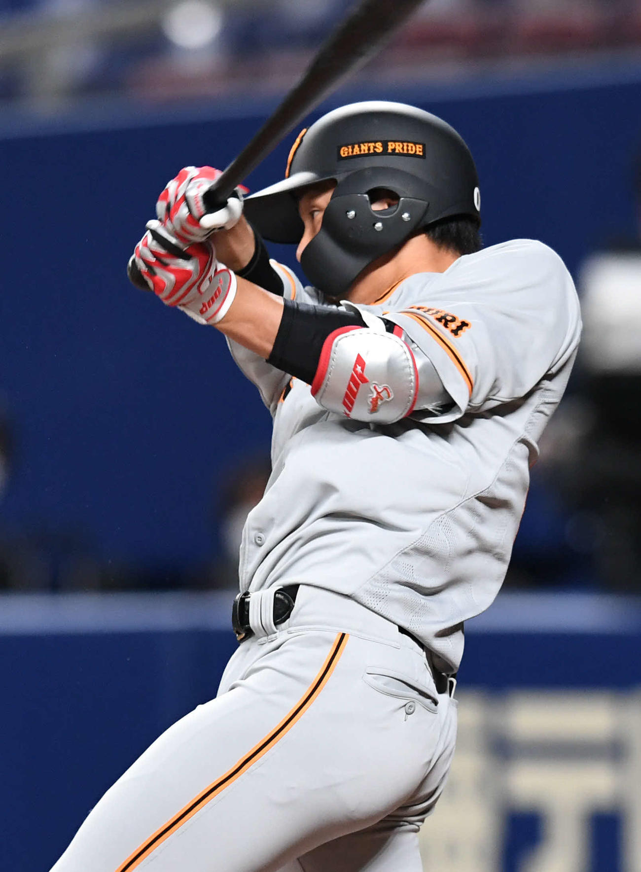 中日対巨人　5回表巨人1死三塁、吉川大は右前に適時打を放つ（撮影・山崎安昭）