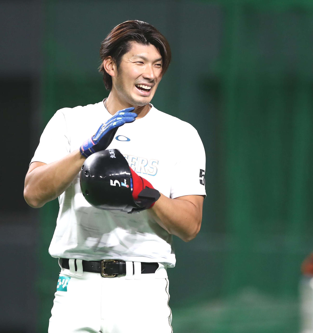 練習中、笑顔の大田（撮影・黒川智章）