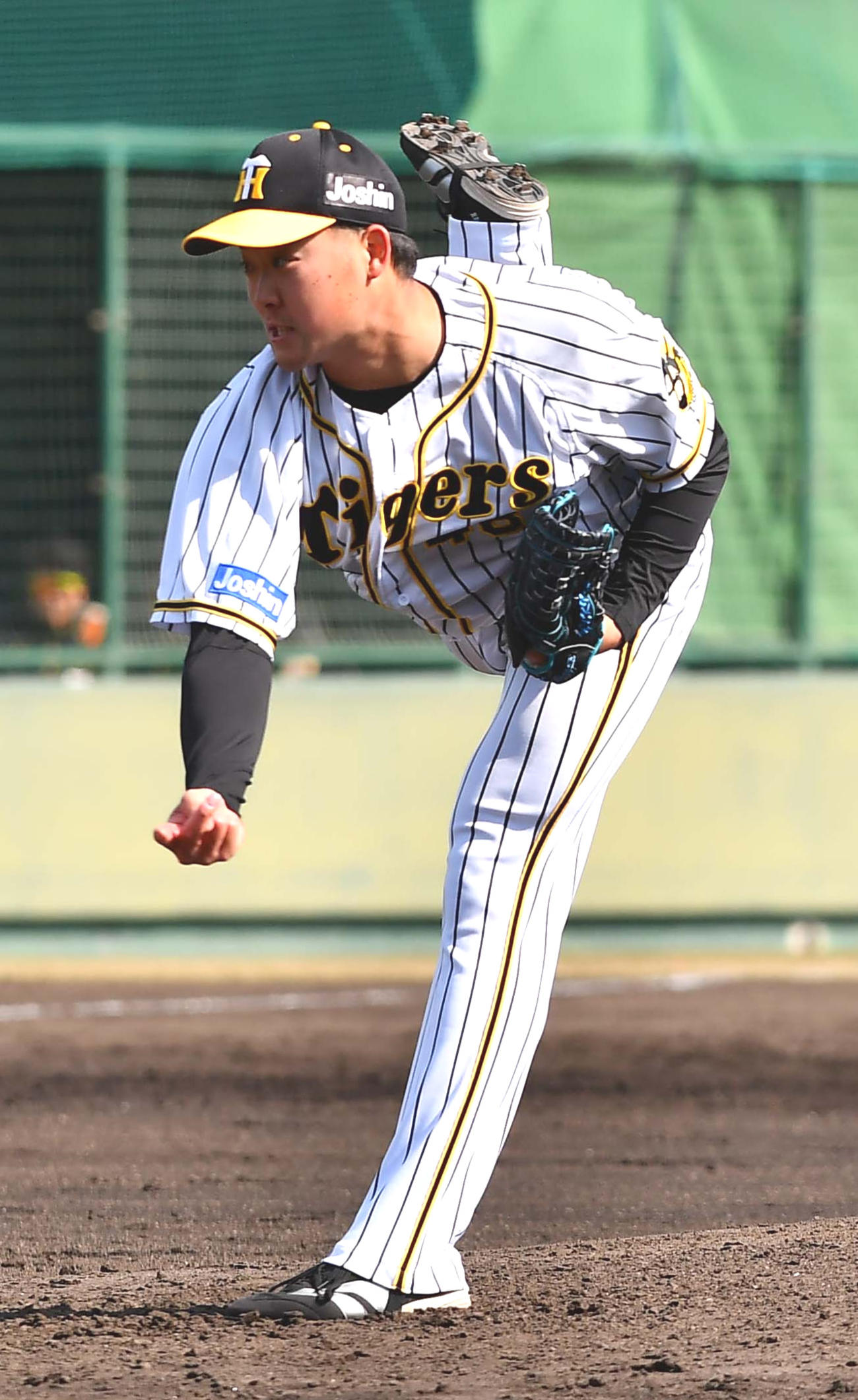 阪神対ソフトバンク2軍戦　阪神3番手の斎藤友貴哉（撮影・上田博志）