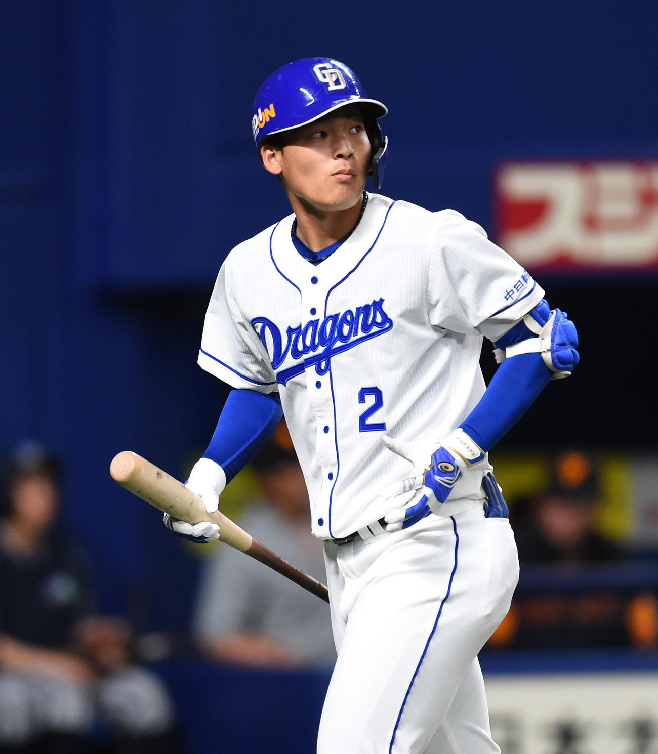 中日対巨人　7回裏中日1死、三振に倒れる石川昂弥（撮影・森本幸一）