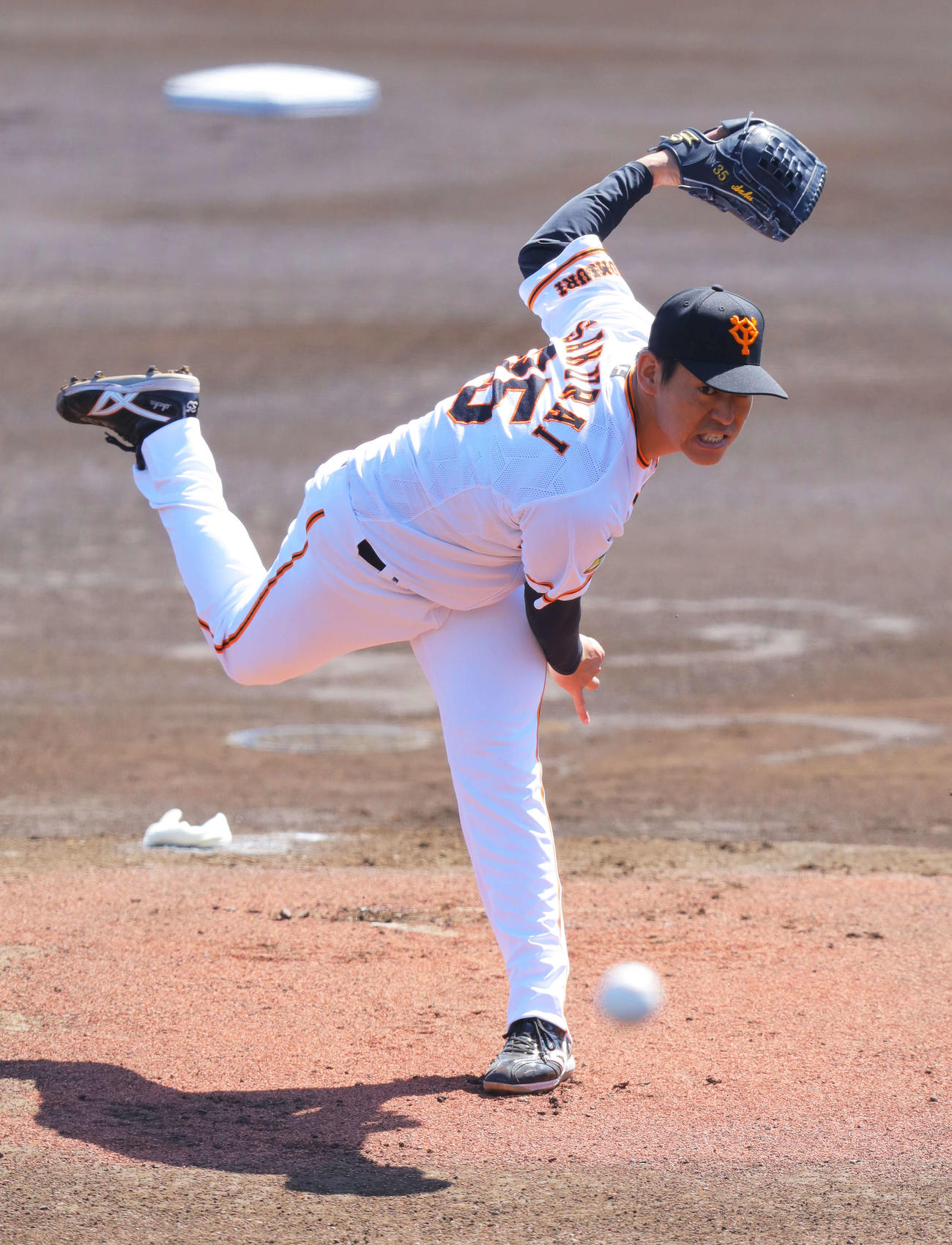 巨人対DeNA　先発登板する巨人桜井（撮影・河田真司）