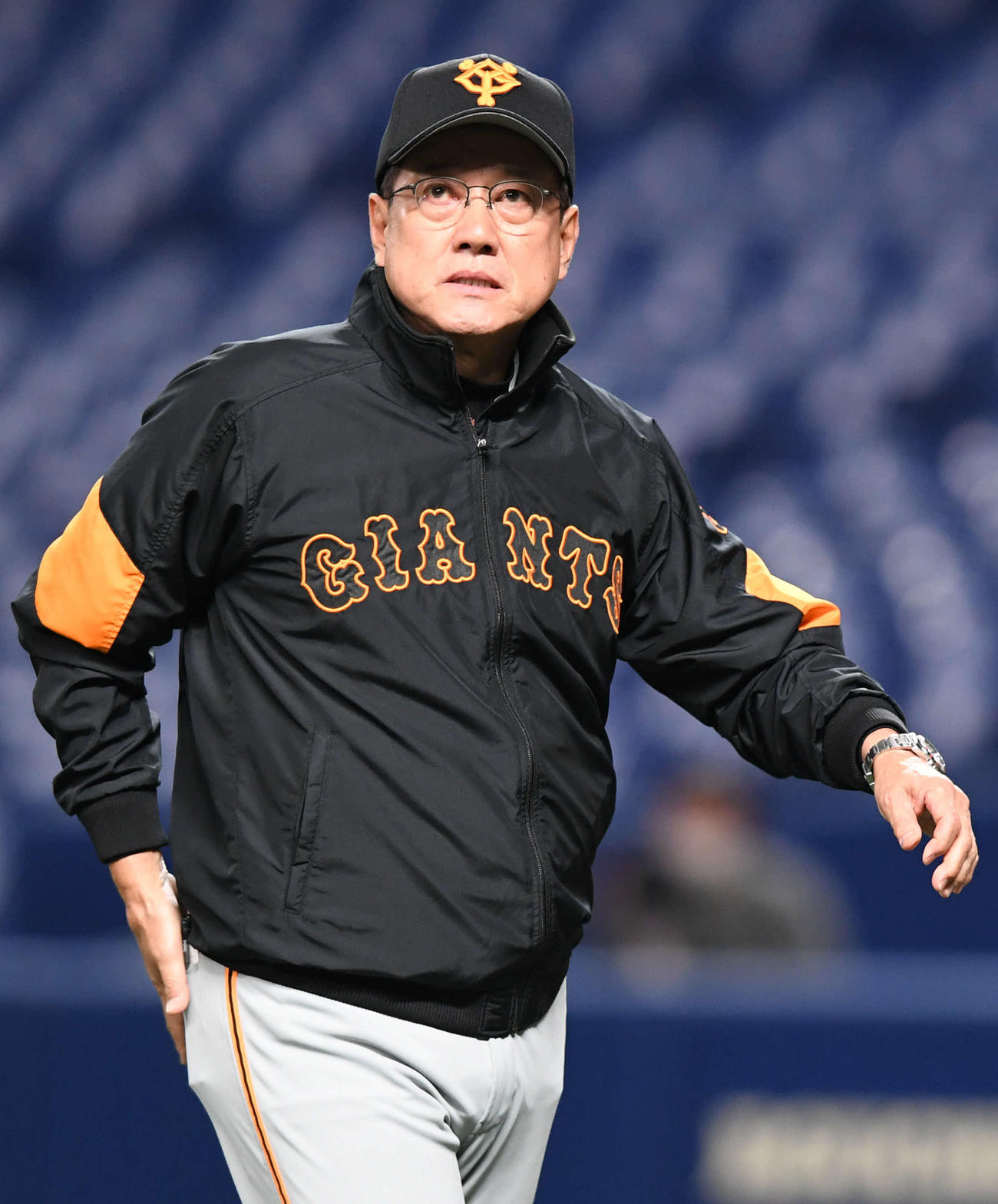 中日対巨人　試合を終えて引き揚げる巨人原監督（2020年3月25日撮影）