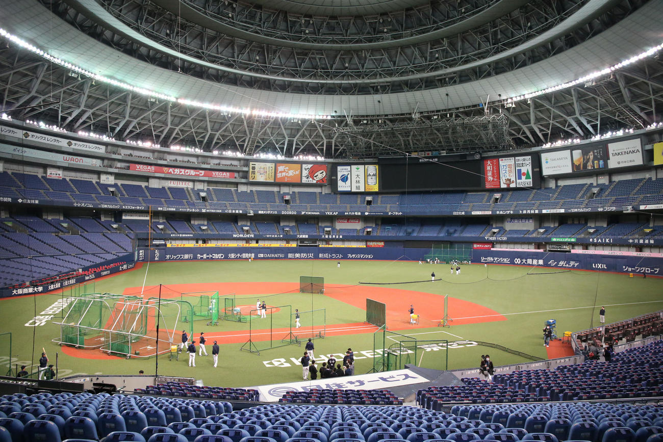 全体練習するオリックスナイン（撮影・上山淳一）