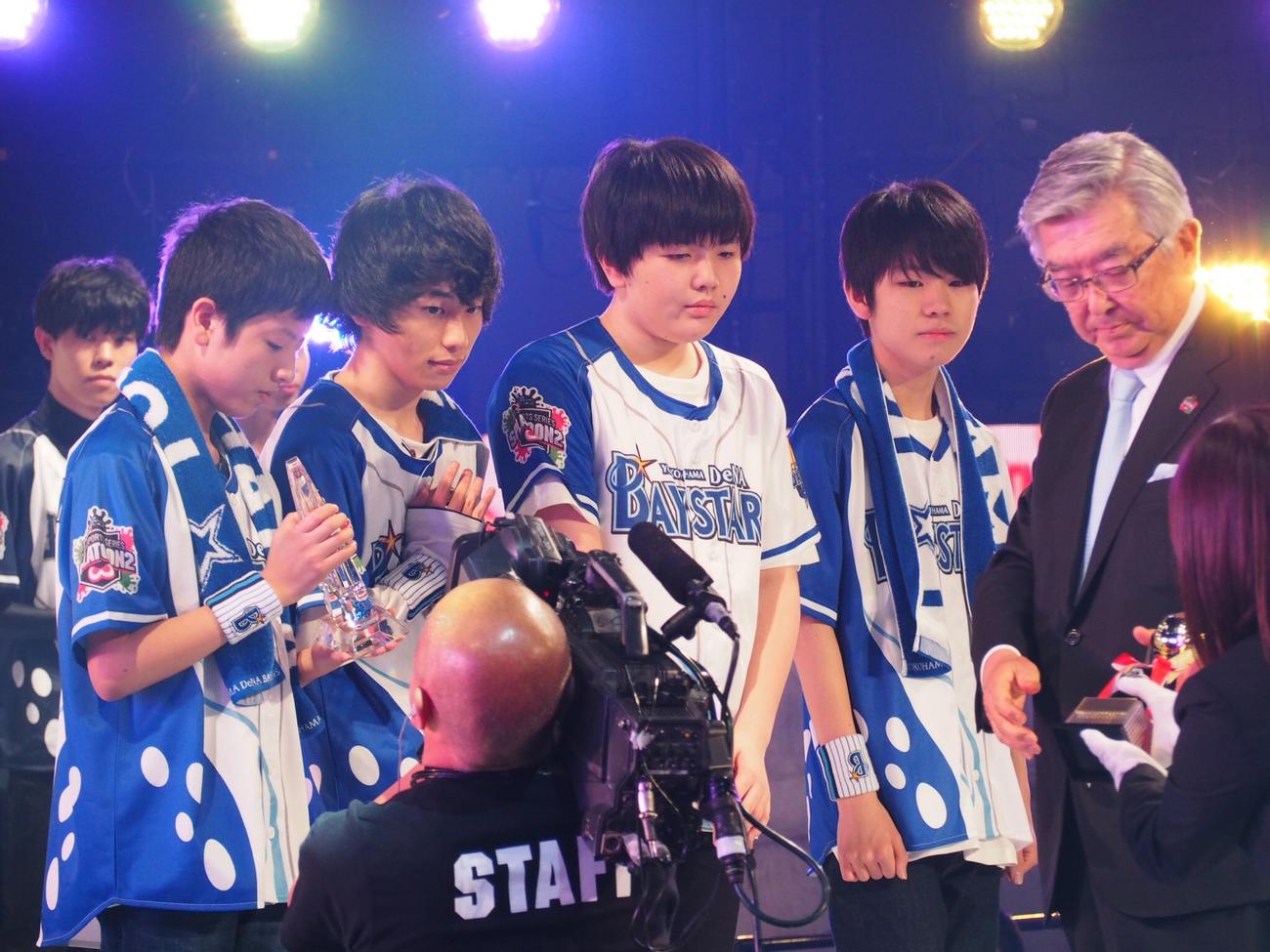 19年5月のNPBスプラトゥーンで優勝したDeNAのメンバーたち