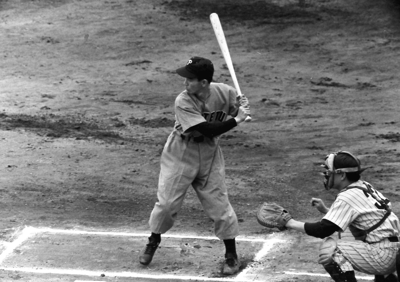 1957年（昭和32年）打者に転向。