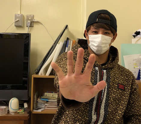 球団公式SNSでファンからの質問に回答したロッテ福田秀（球団提供）