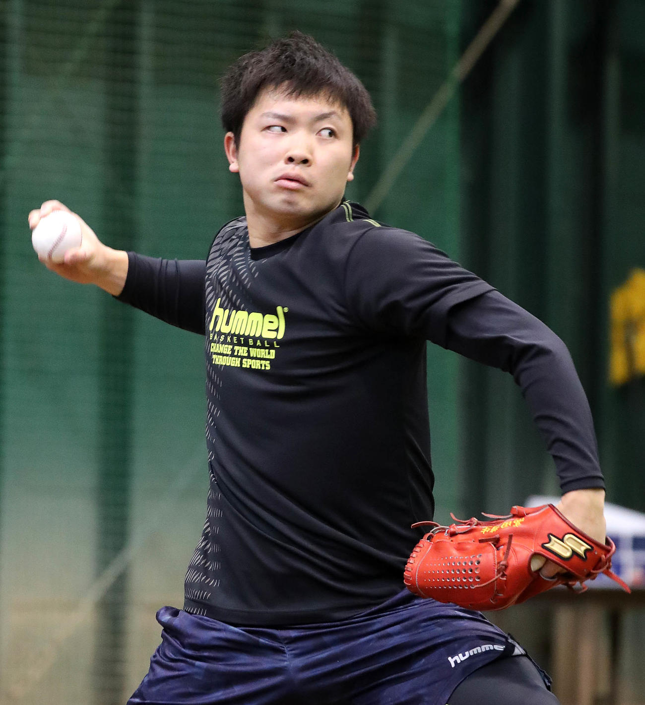 ブルペン投球する巨人高田（提供：読売巨人軍）