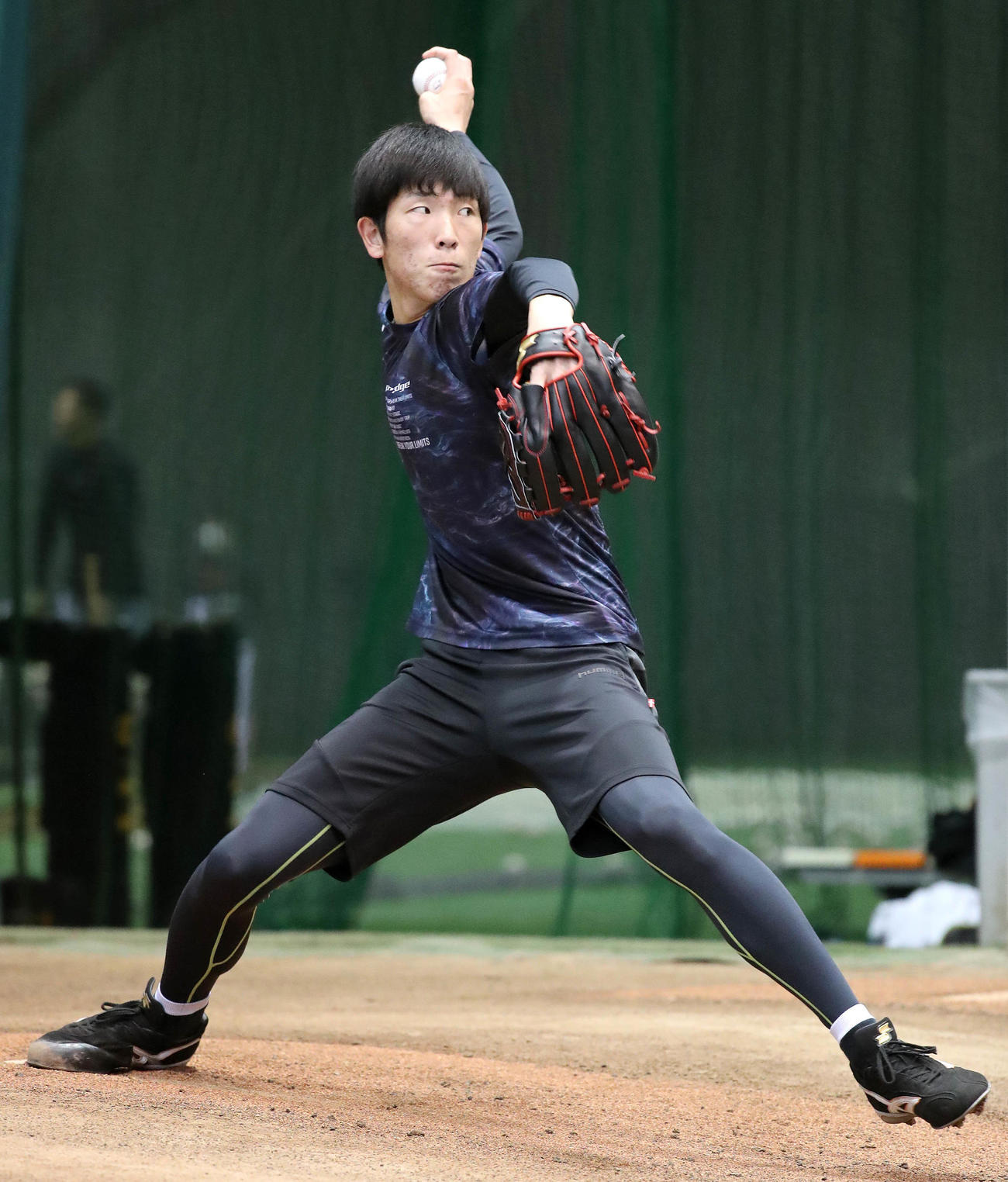 ブルペン投球する巨人戸郷（提供：読売巨人軍）