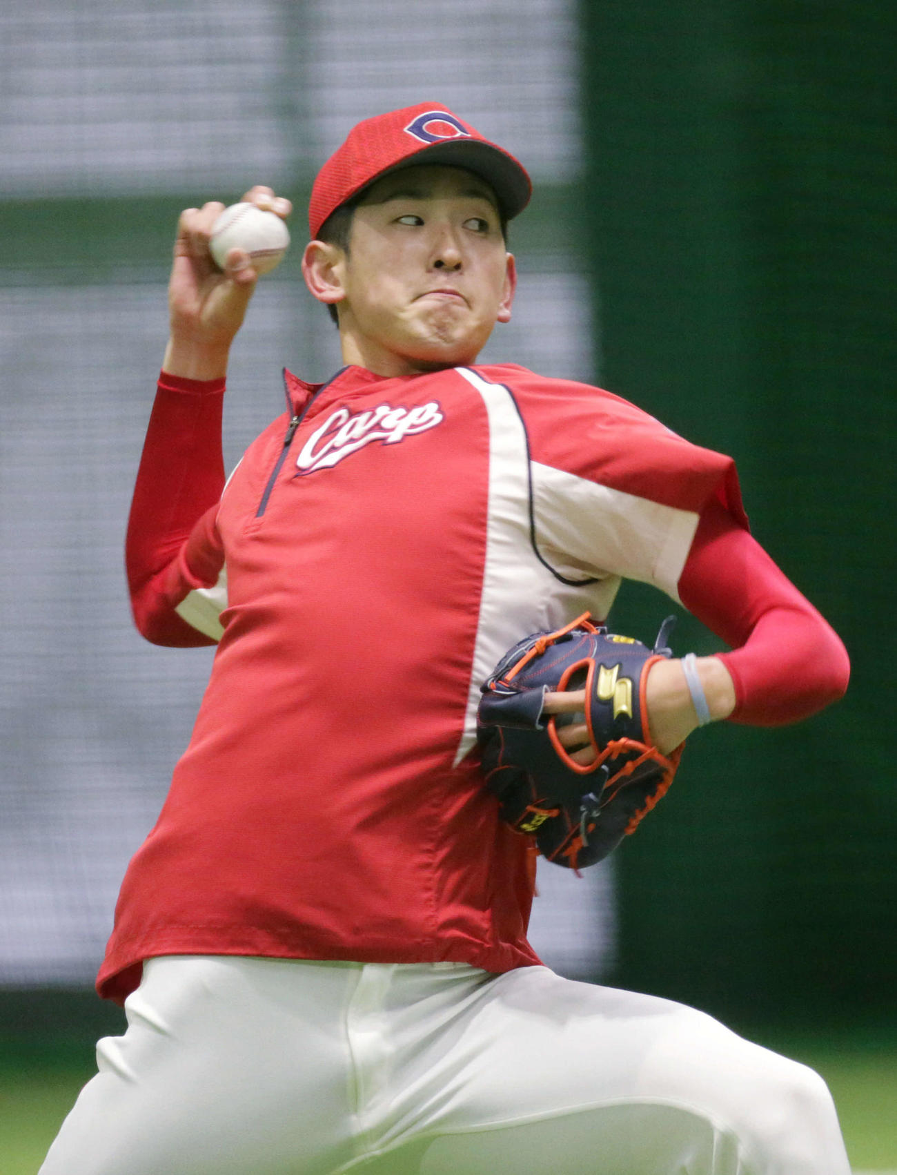 練習する広島遠藤（撮影・加藤孝規）