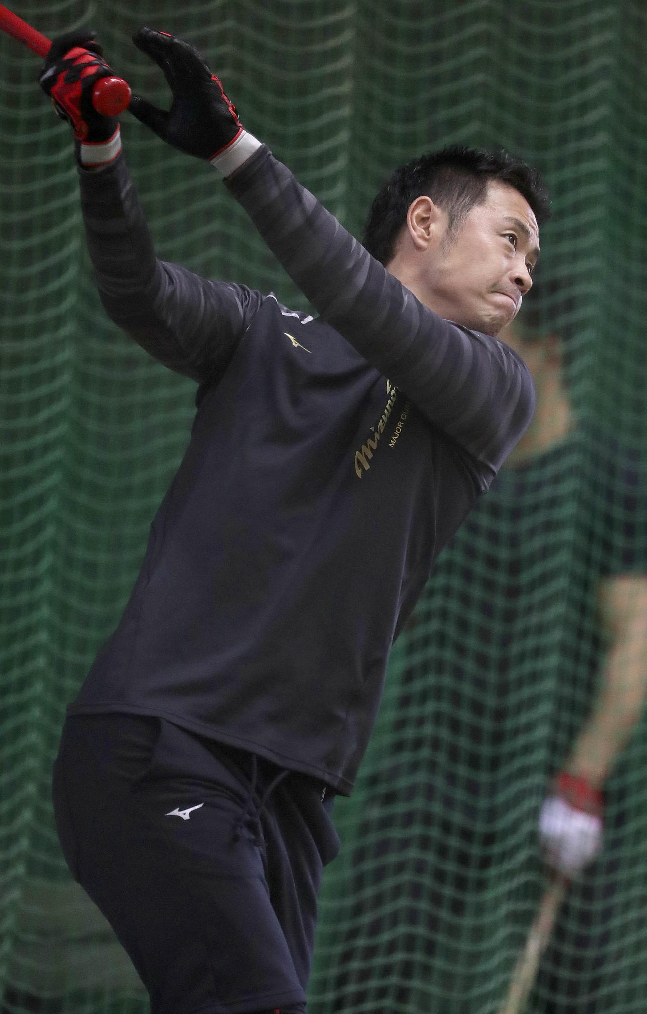 個人練習に臨んだ巨人亀井