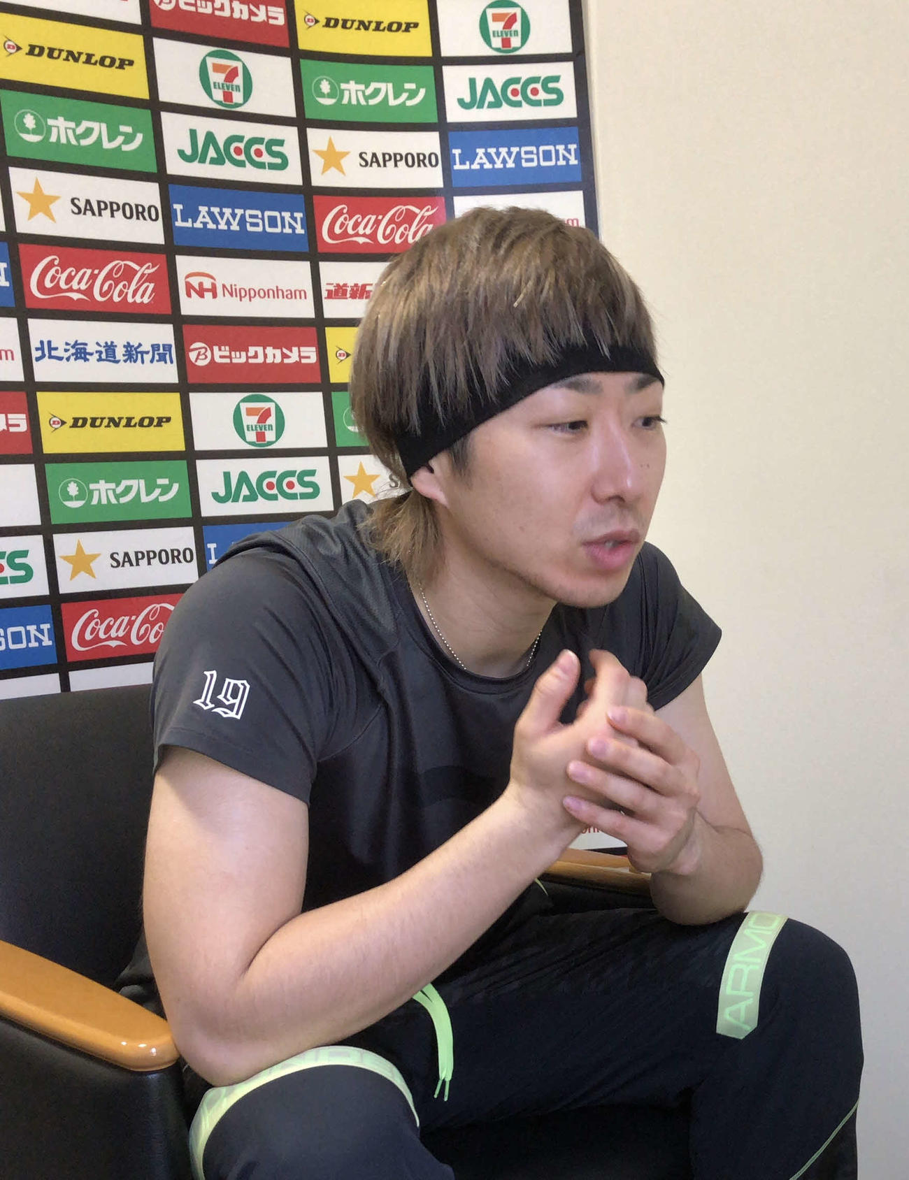 オンライン取材を受ける日本ハム金子（球団提供）