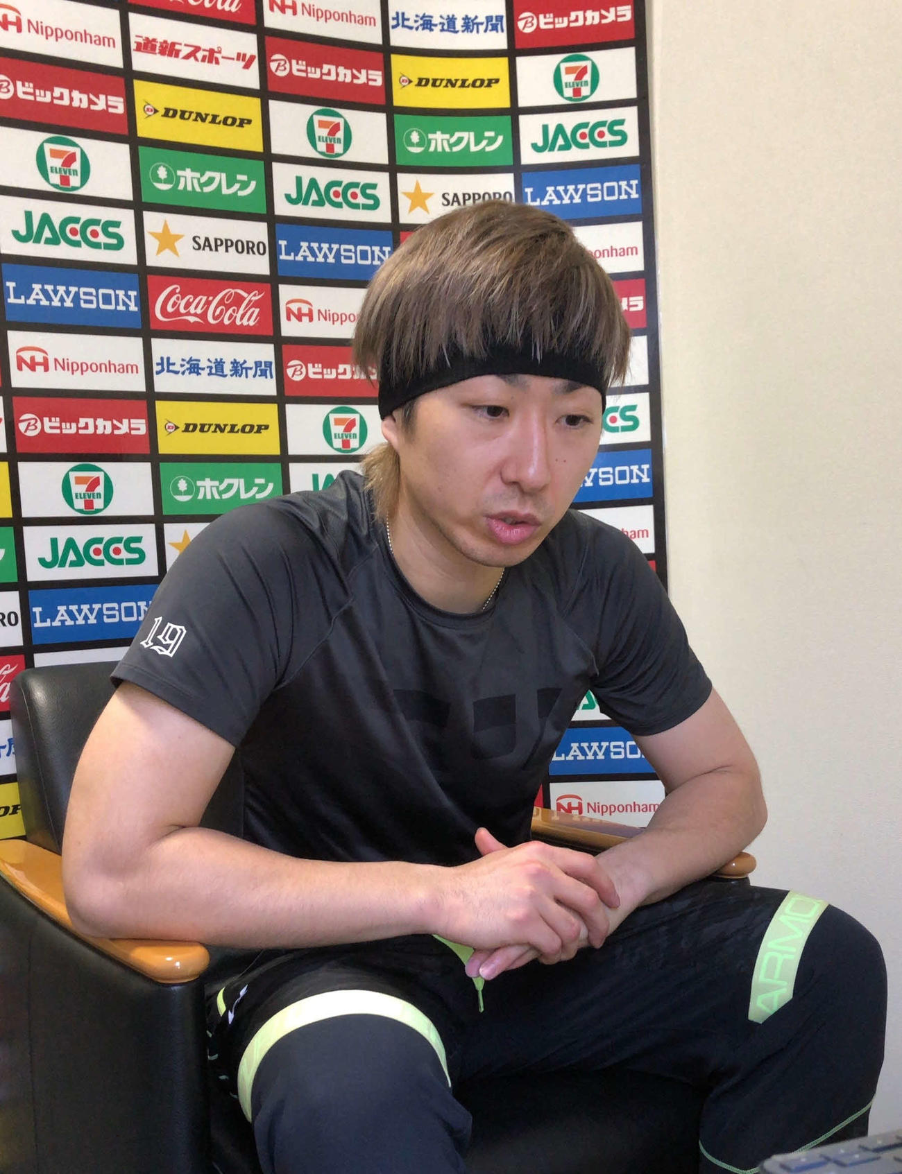 オンライン取材を受ける日本ハム金子（球団提供）
