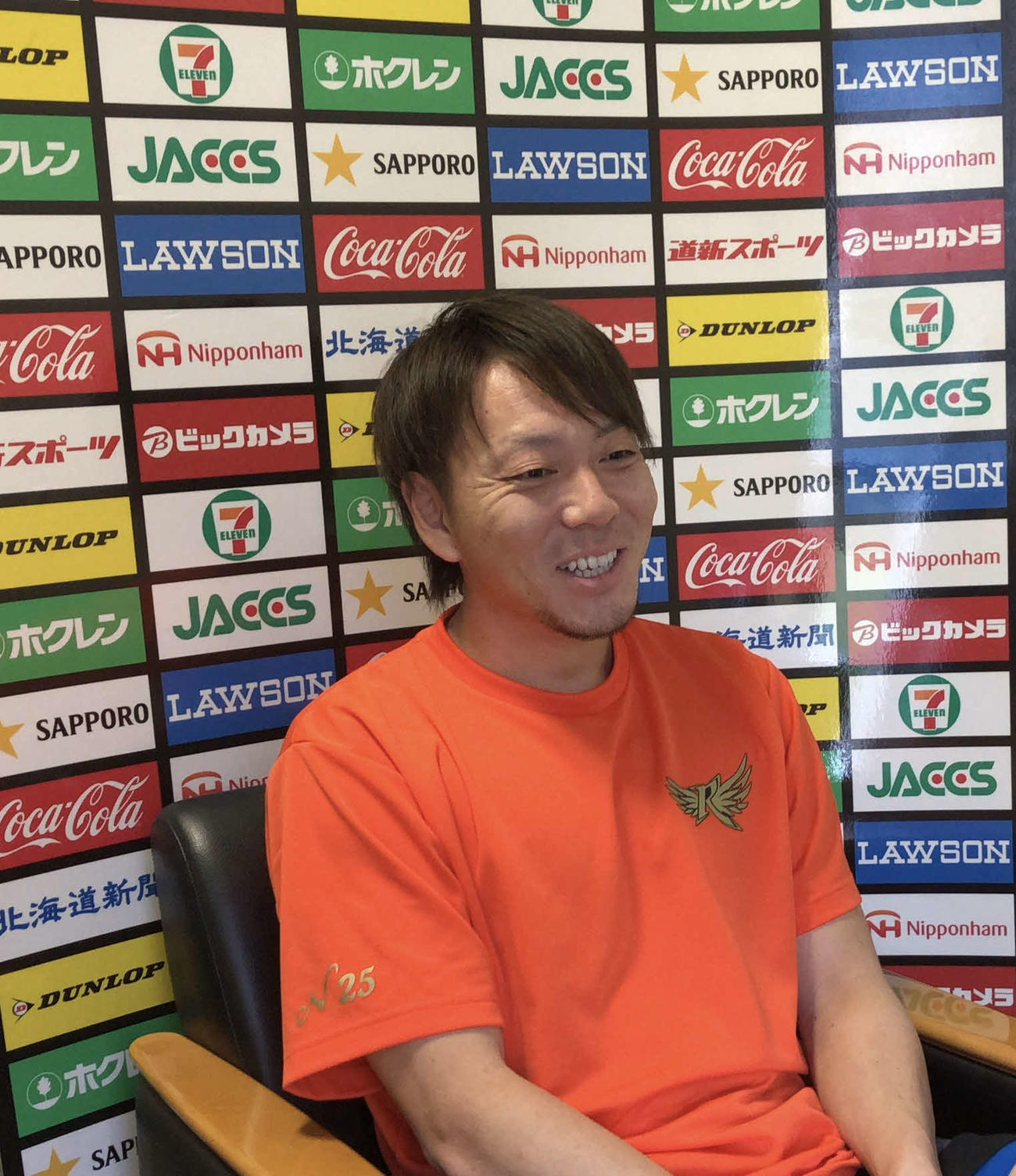オンライン取材に応える日本ハム宮西（球団提供）