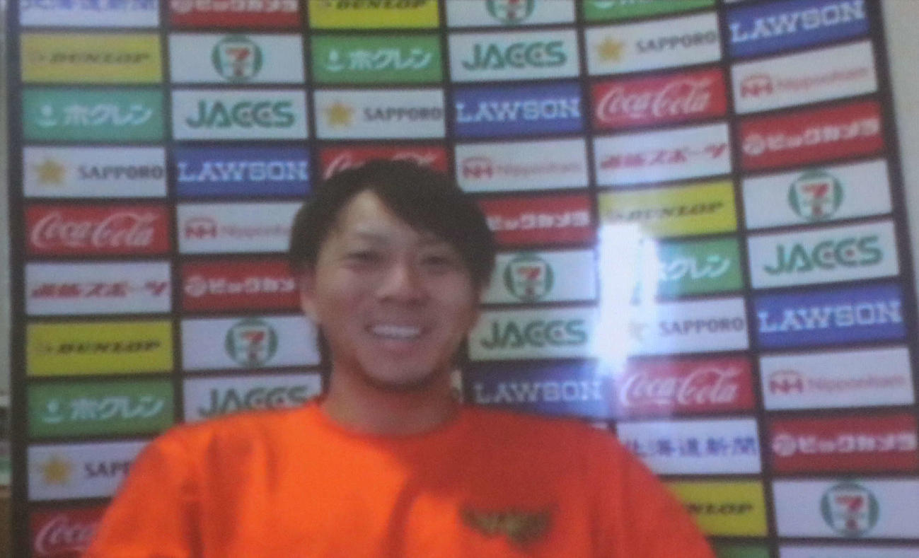 オンライン取材を受ける日本ハム宮西（撮影・山崎純一）