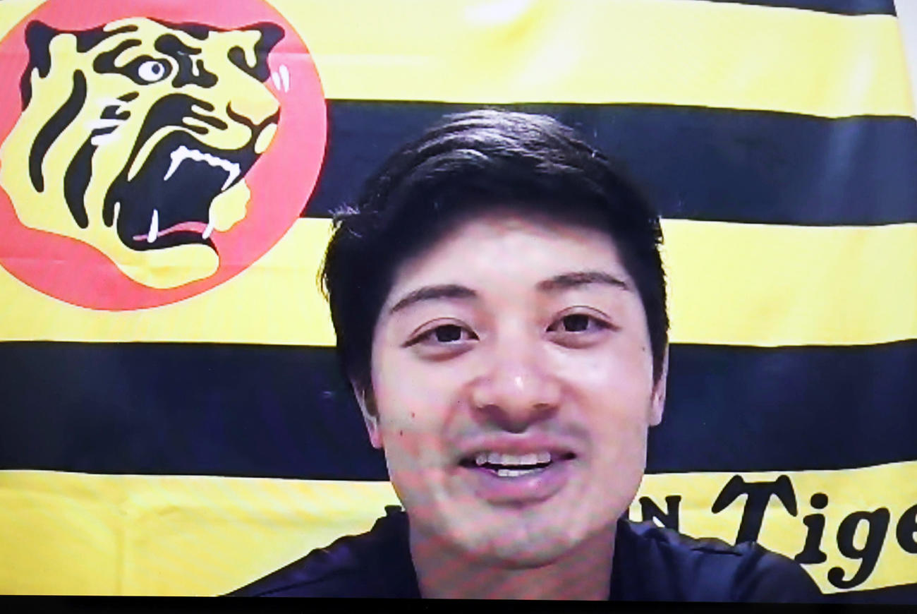オンライン取材を受ける坂本（撮影・清水貴仁）