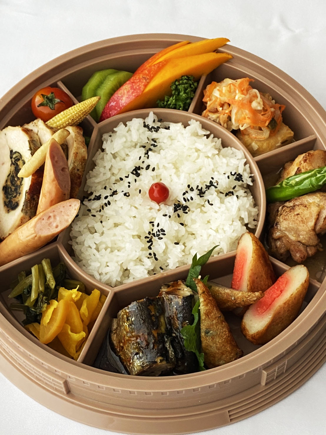 「おふぃしゃる居酒屋鷹正」のオリジナルメニュー、ホークス応援弁当（球団提供）