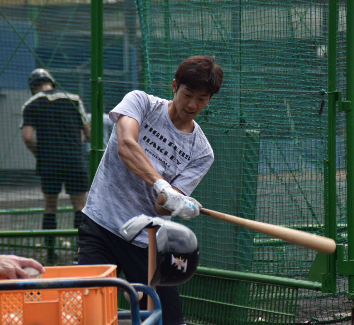 鎌ケ谷でグループ練習に参加した日本ハム石井（球団提供）