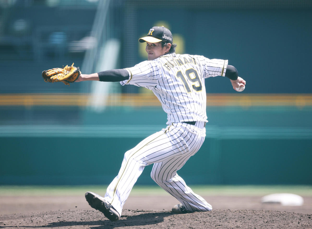 シート打撃に登板する藤浪晋太郎（球団提供）
