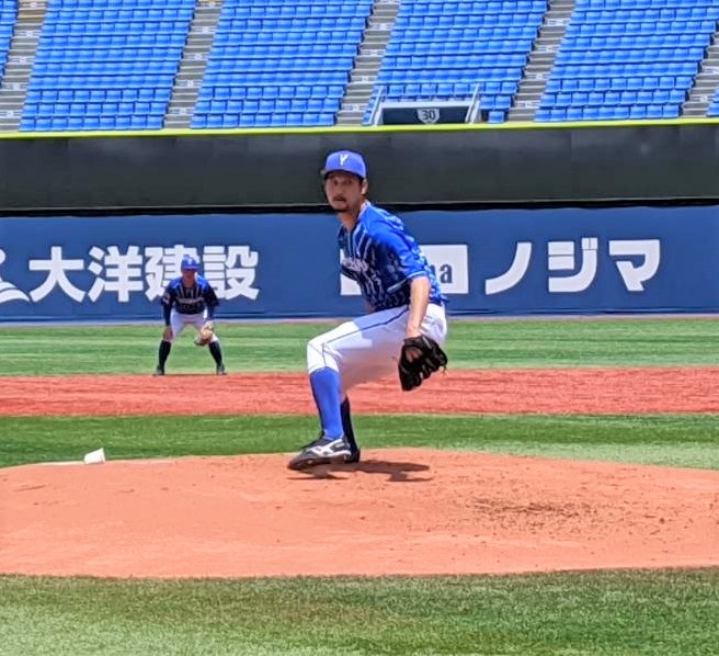 シート打撃に登板したDeNA三上（球団提供）