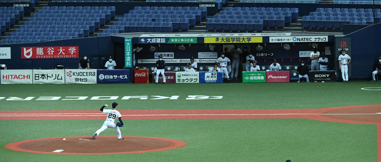 オリックスの紅白戦。投手は白組先発の田嶋（撮影・前岡正明）