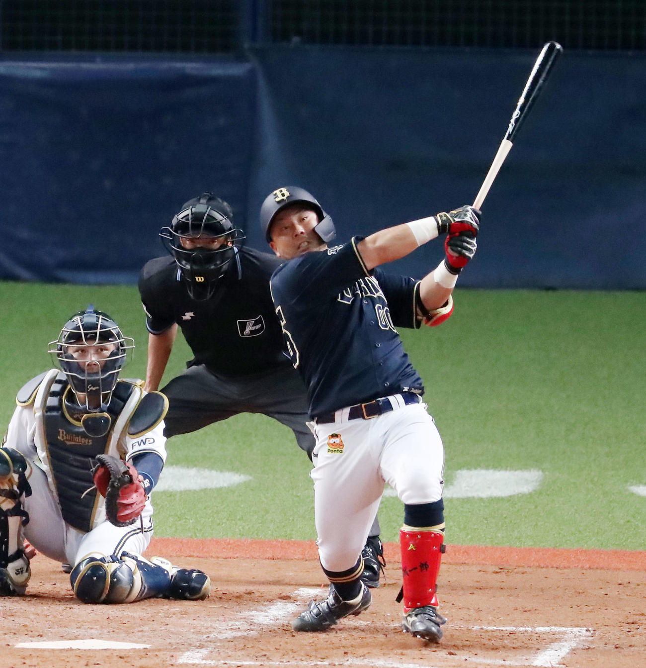 紅白戦　3回表紅組1死一、二塁、大下は左越えに3点本塁を放つ（撮影・加藤哉）