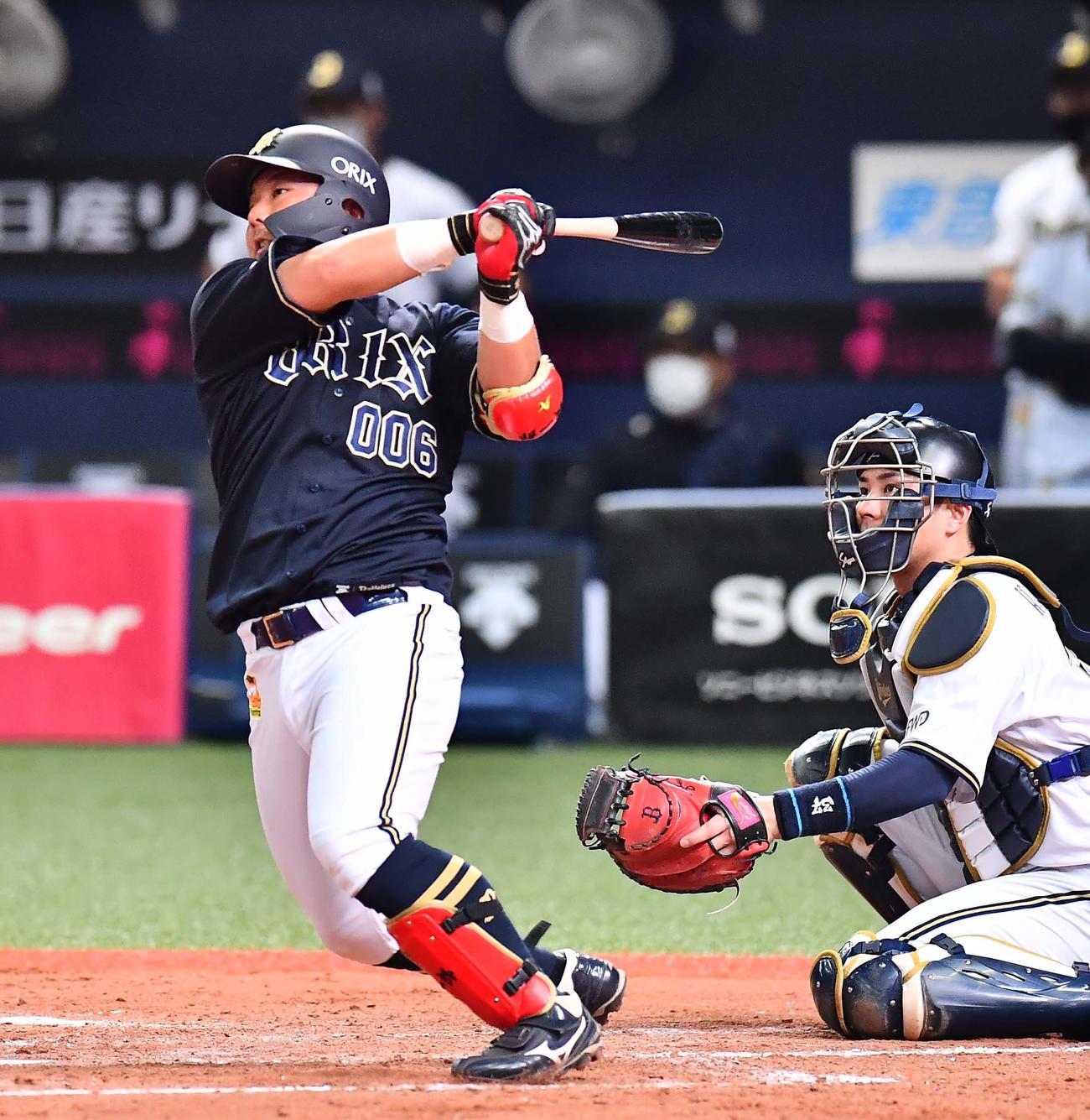 オリックス紅白戦　3回表紅組1死一、二塁、右中間へ3点本塁打を放つ大下誠一郎（撮影・上田博志）