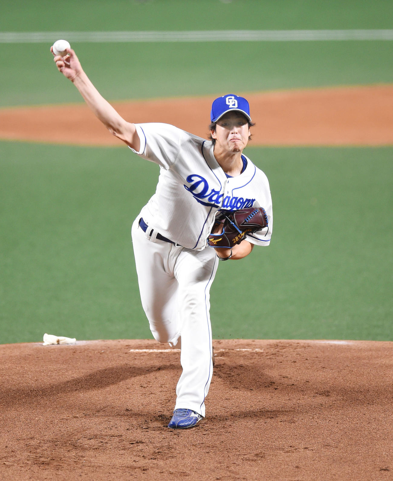 白組先発の梅津（撮影・森本幸一）