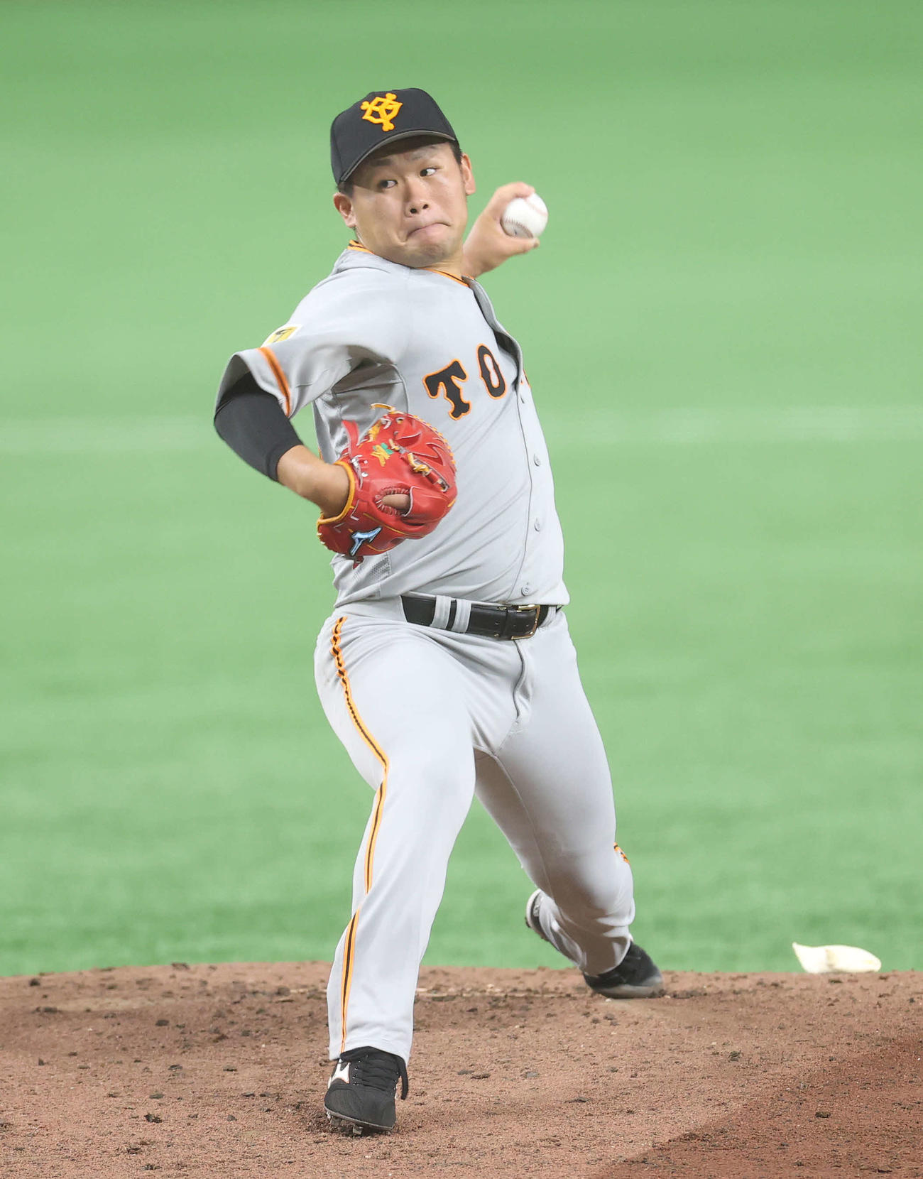 第2試合の白組対紅組　力投する紅組先発の田口（撮影・河野匠）