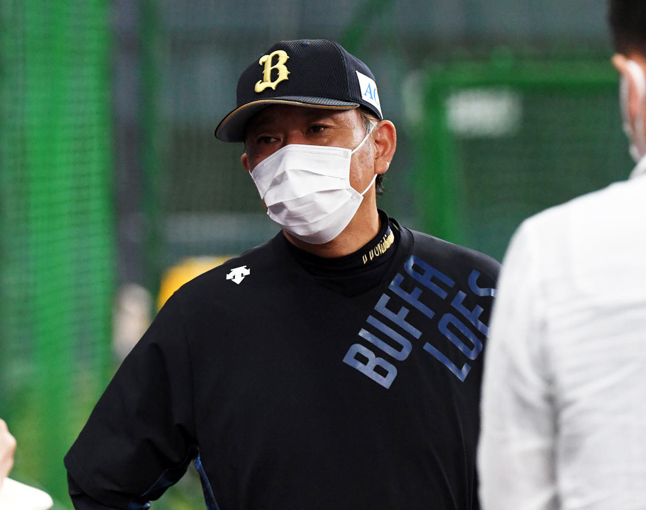記者の質問に答えるオリックス西村監督（撮影・前岡正明）