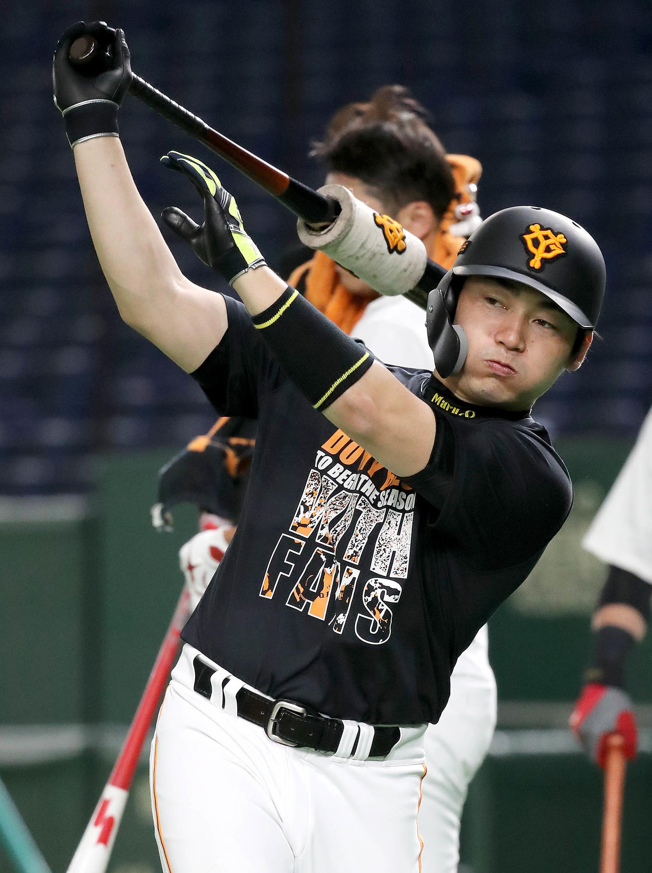 バットを振る巨人丸（提供：読売巨人軍）
