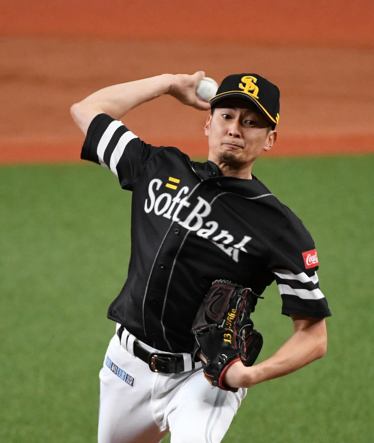 オリックス対ソフトバンク　ソフトバンク先発の二保（撮影・前岡正明）