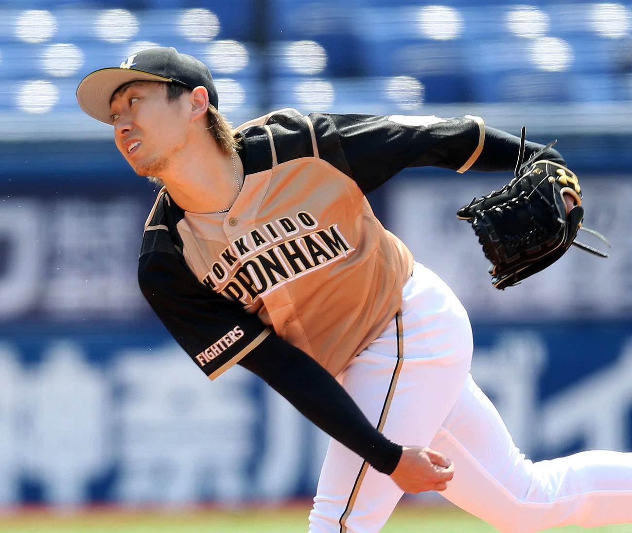 DeNA対日本ハム　2番手で登板の日本ハム金子（撮影・大野祥一）