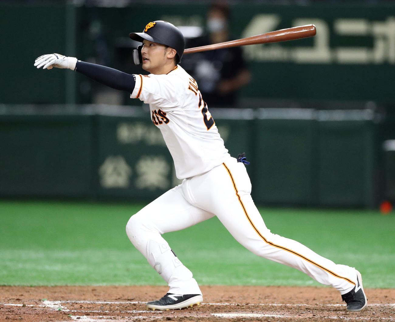 練習試合巨人対ヤクルト　3回裏巨人1死三塁、適時打を放つ吉川尚（撮影・狩俣裕三）