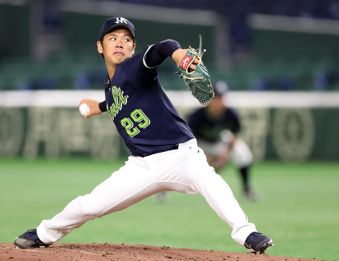 練習試合巨人対ヤクルト　ヤクルト先発の小川（撮影・狩俣裕三）