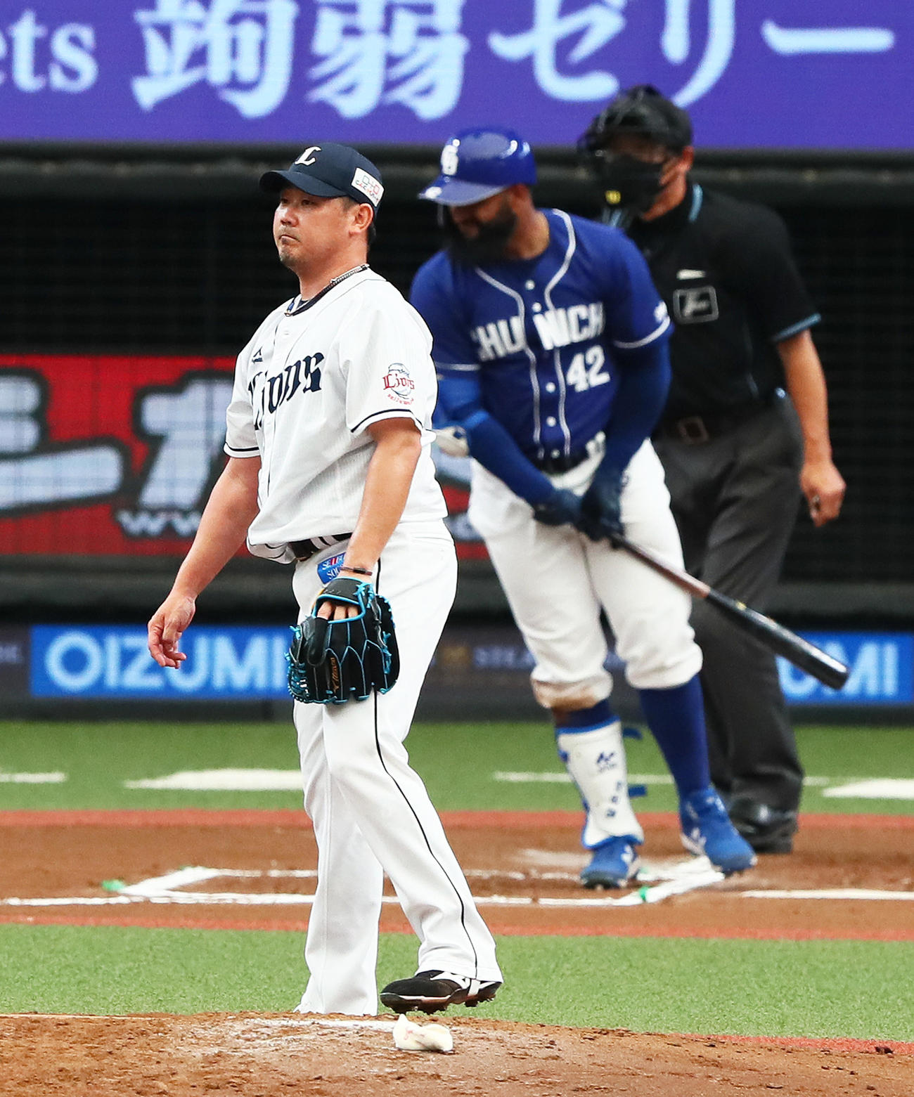 西武対中日　6回表中日無死一塁、アルモンテを右飛に仕留める松坂（撮影・足立雅史）