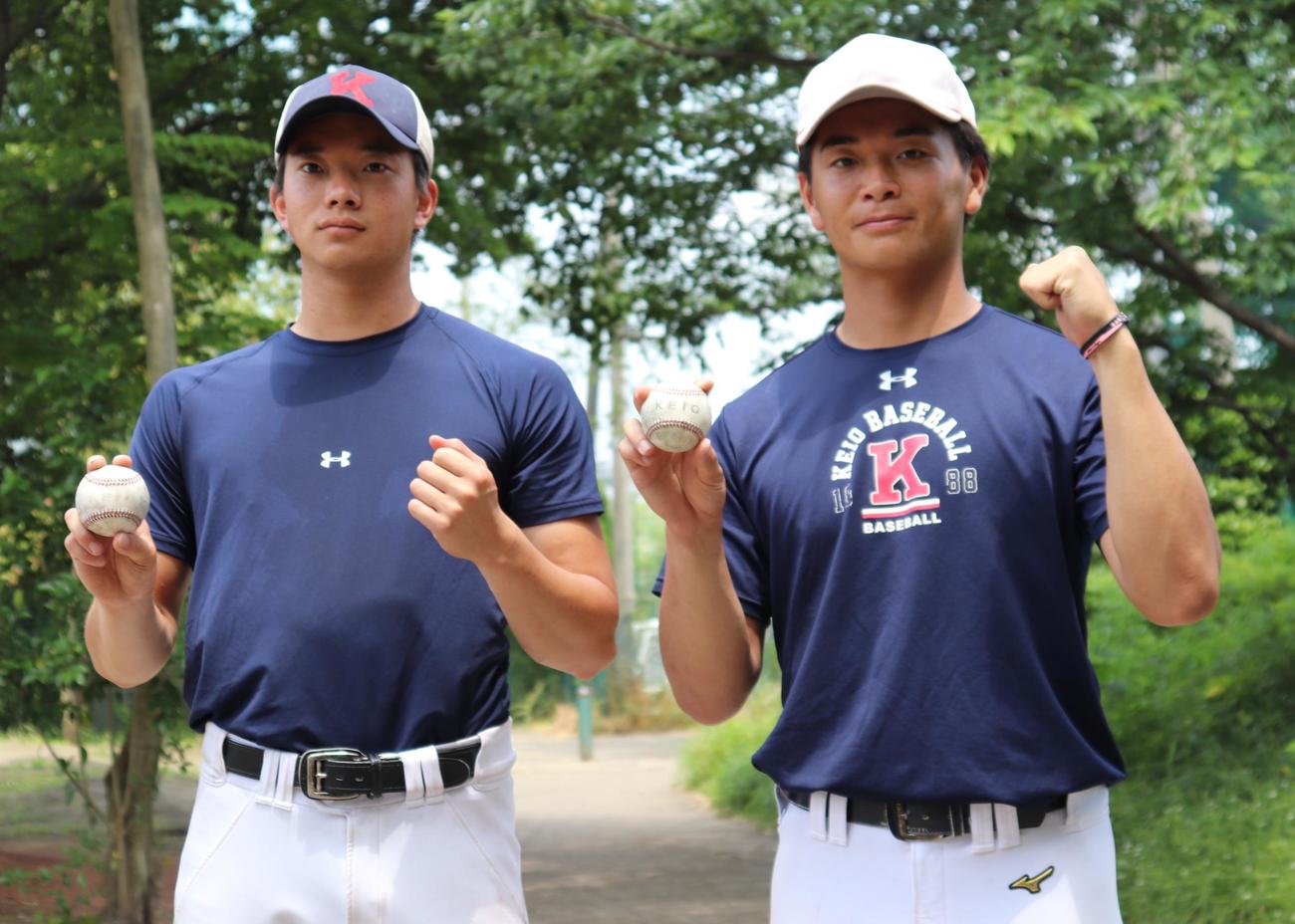 慶大の右腕コンビ、木沢（左）と関根（撮影・古川真弥）