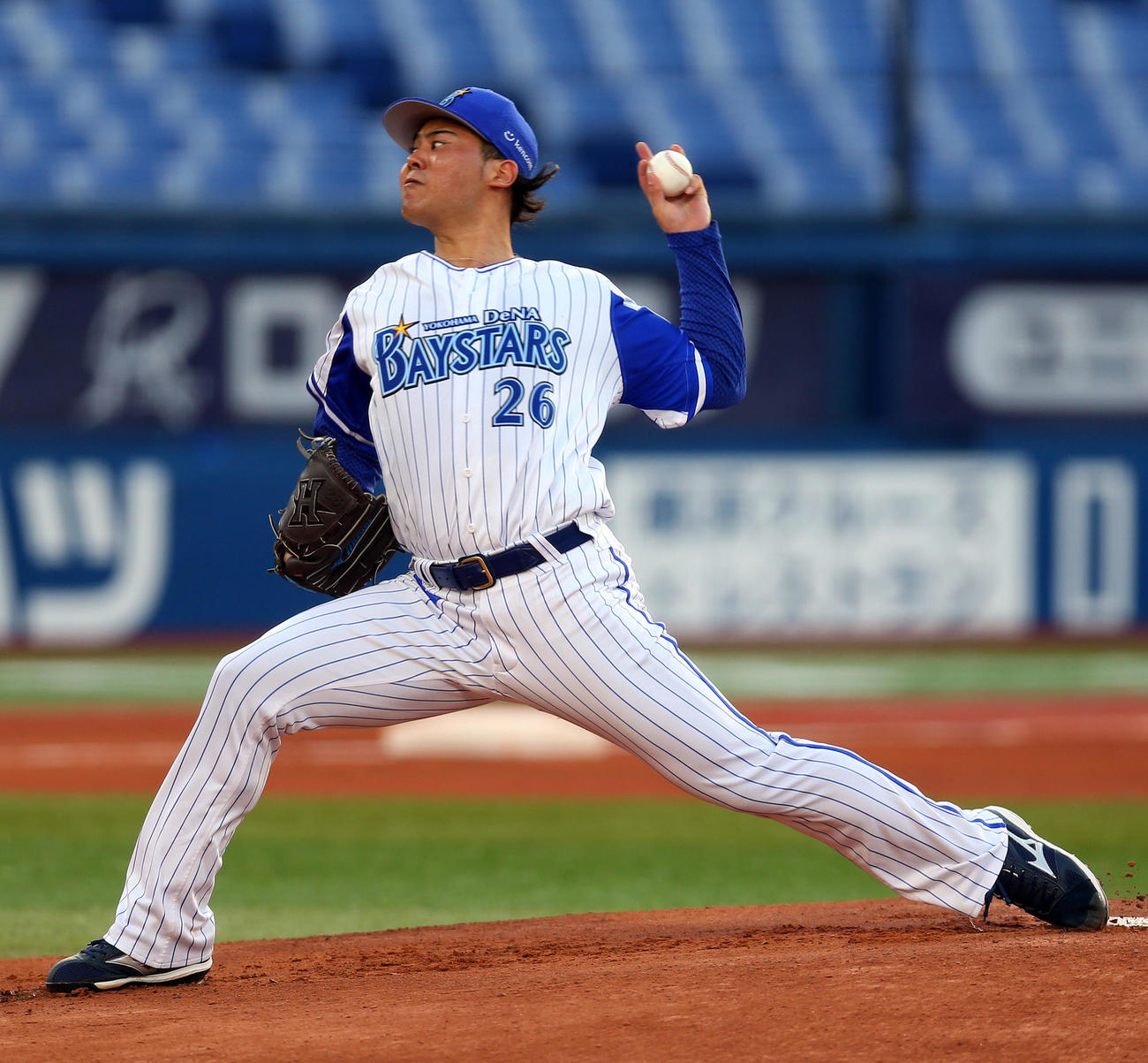 DeNA対巨人　先発のDeNA浜口（撮影・大野祥一）