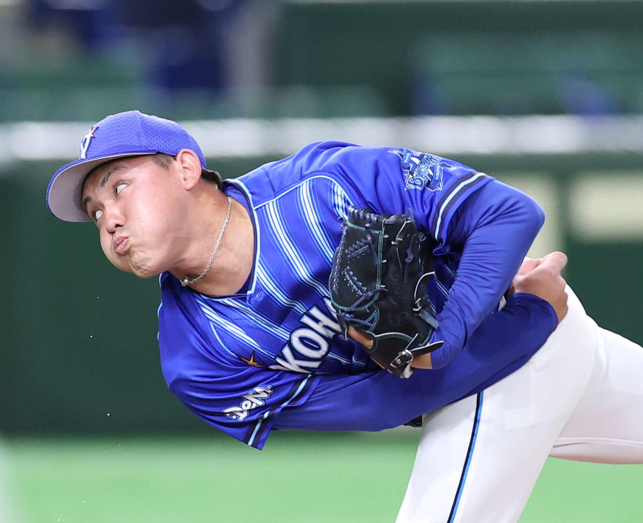 DeNA対巨人　力投するDeNA先発の中川（撮影・河野匠）