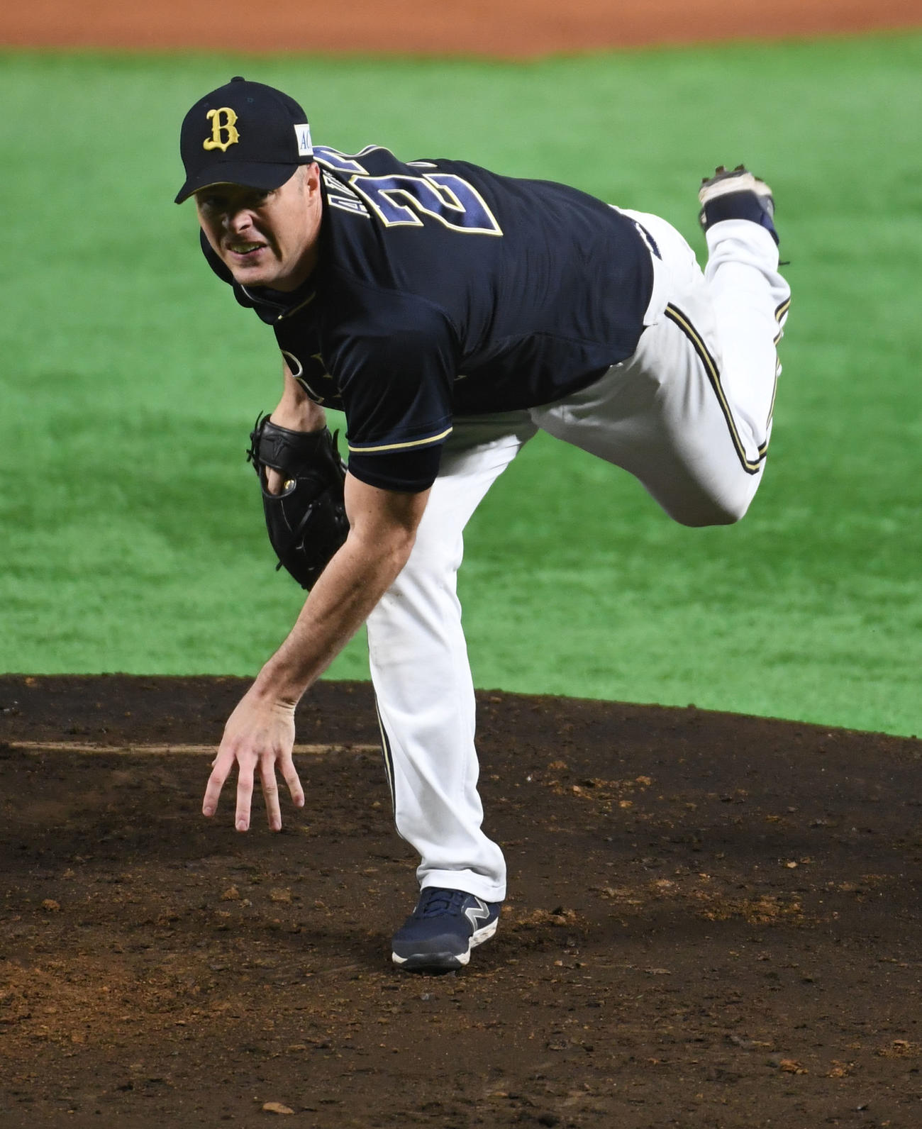 ソフトバンク対オリックス練習試合　先発のアンドリュー・アルバース（撮影・今浪浩三）