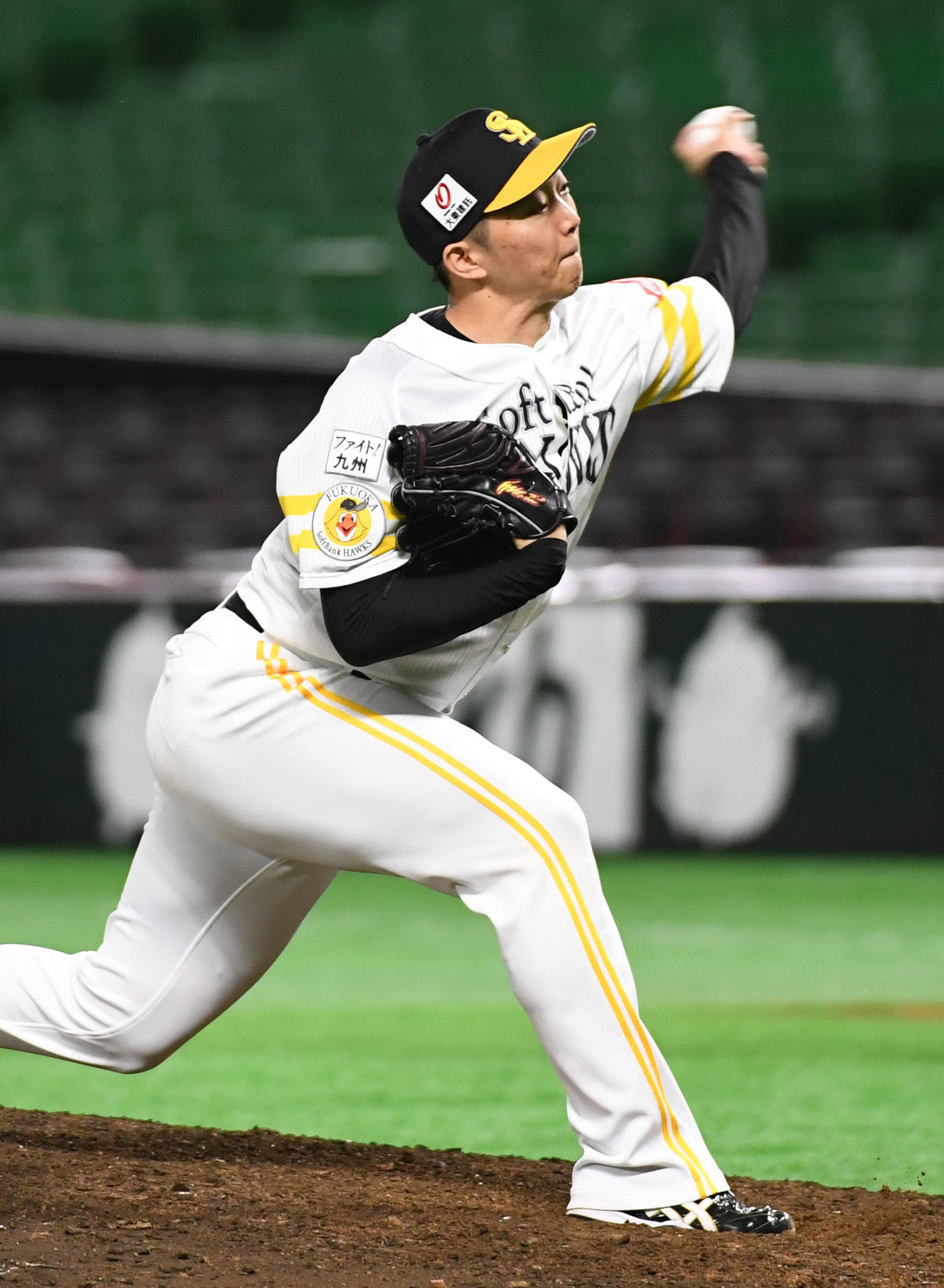 ソフトバンク対オリックス練習試合　6回表から登板した津森宥紀は3失点し交代した川原弘之（撮影・今浪浩三）