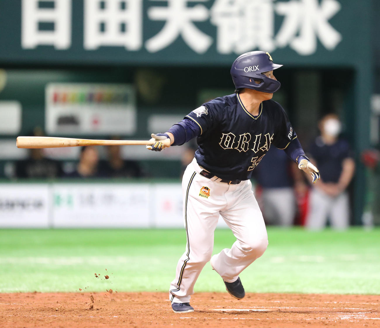 5回表オリックス1死満塁、吉田正尚は中前に同点となる2点適時二塁打を放つ（撮影・梅根麻紀）