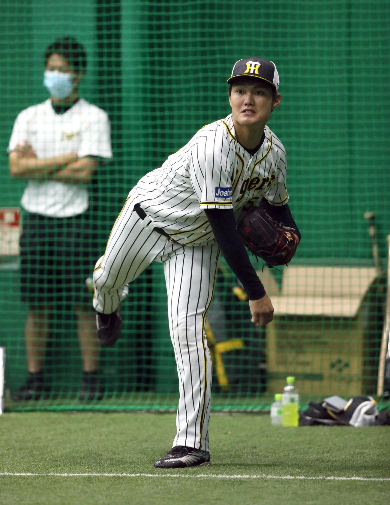 キャッチボールする西純（代表撮影）