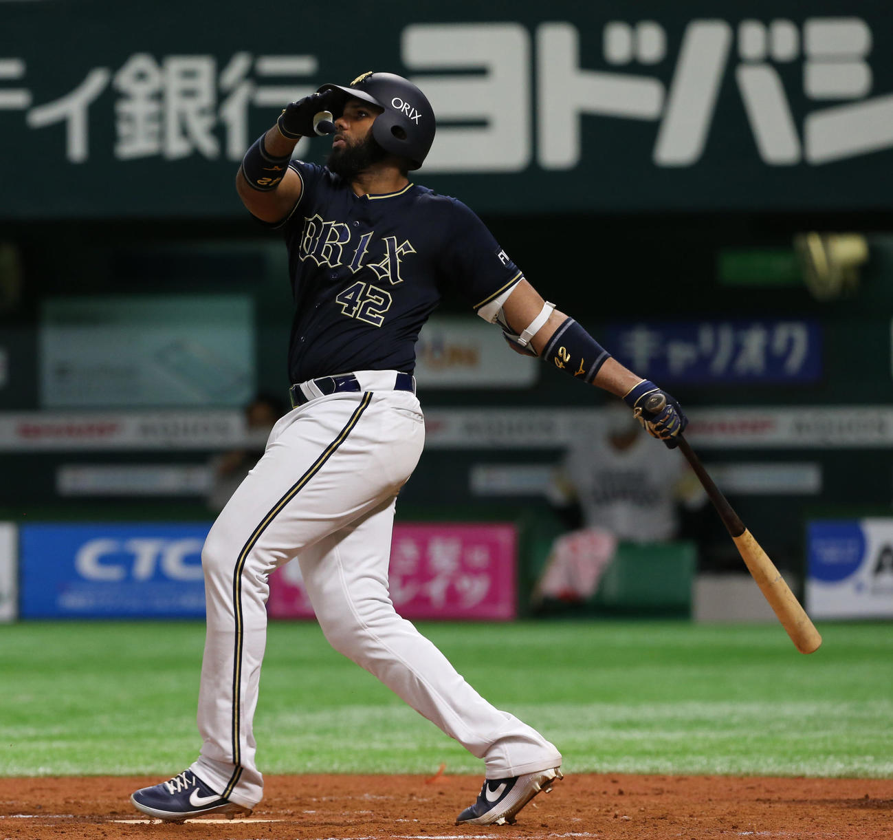ソフトバンク対オリックス　7回表オリックス無死満塁、ロドリゲスは中越え本塁打を放つ（撮影・菊川光一）