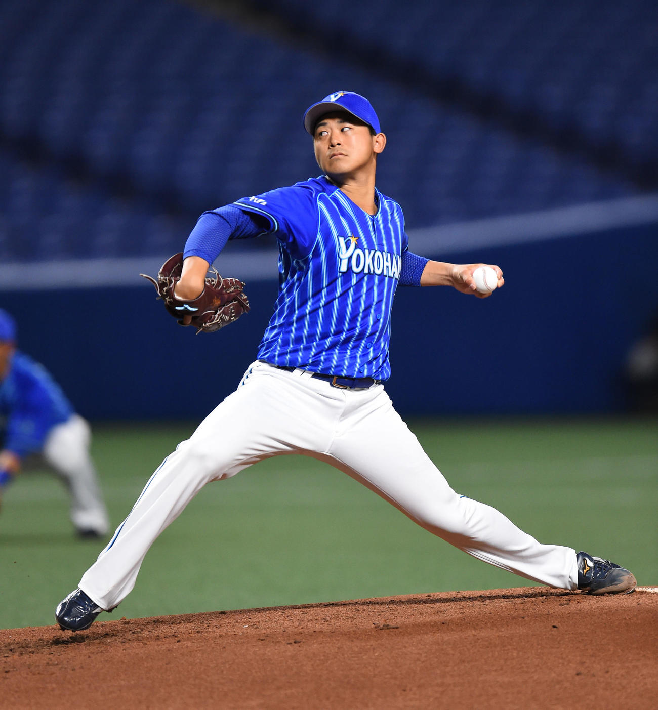中日対DeNA　1回裏、力投するDeNA先発今永（撮影・森本幸一）