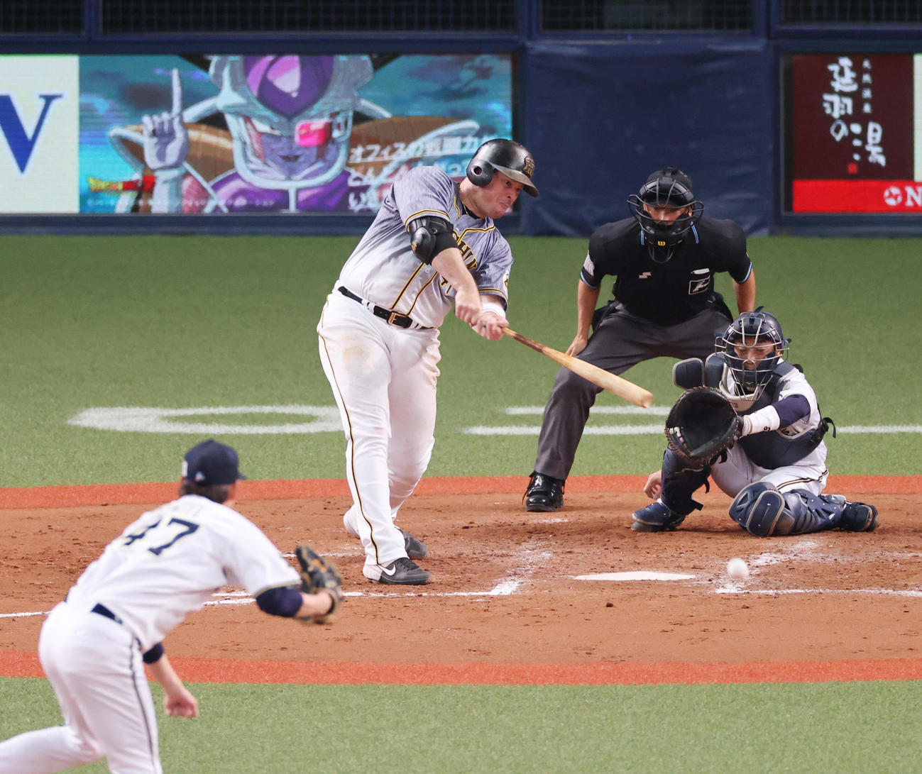練習試合　オリックス対阪神　8回表阪神2死二塁、遊ゴロに終わるボーア（撮影・清水貴仁）