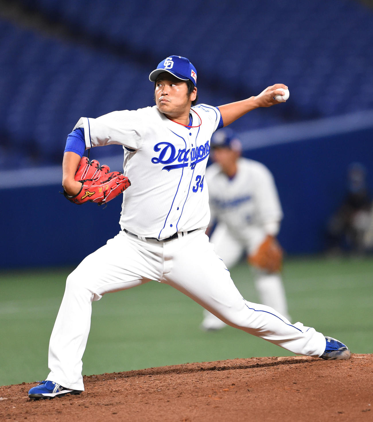 中日対DeNA　6回表、中日2番手で登板する福（撮影・森本幸一）
