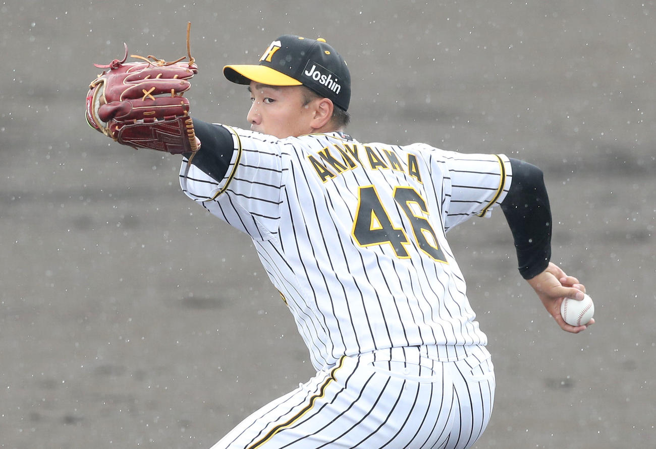 2軍練習試合　阪神対大和高田クラブ　練習試合に先発する阪神秋山（代表撮影）